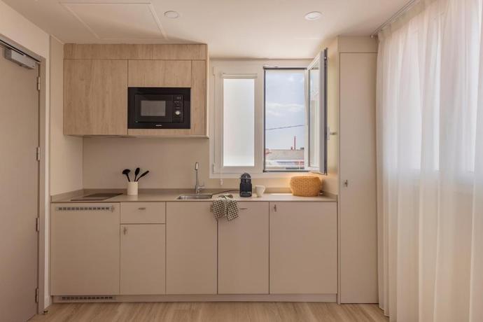 Imagen de la habitación del Apartamentos L&iacute;bere Alicante Rambla. Foto 7