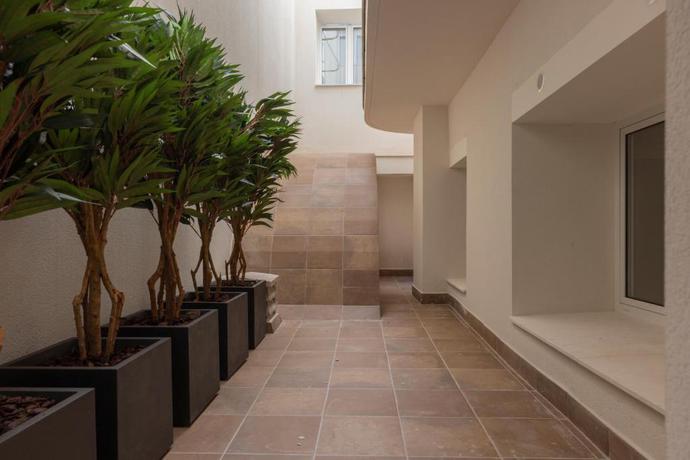 Imagen de los exteriores del Apartamentos L&iacute;bere Alicante Rambla. Foto 23