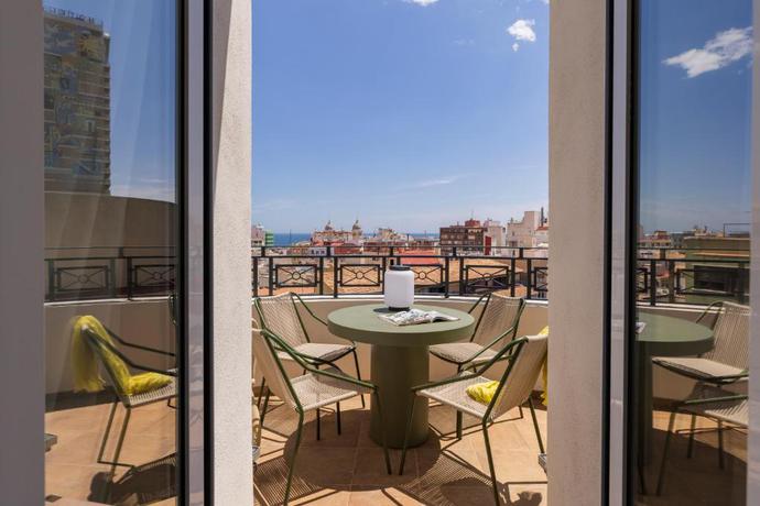 Imagen de la habitación del Apartamentos L&iacute;bere Alicante Rambla. Foto 21