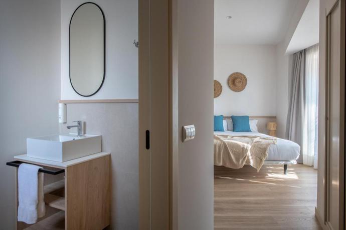 Imagen de la habitación del Apartamentos L&iacute;bere M&aacute;laga Plaza del Siglo. Foto 10