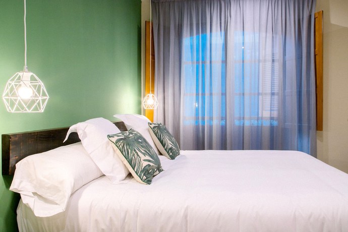 Imagen de la habitación del Apartamentos Líbere Málaga Teatro Romano. Foto 17