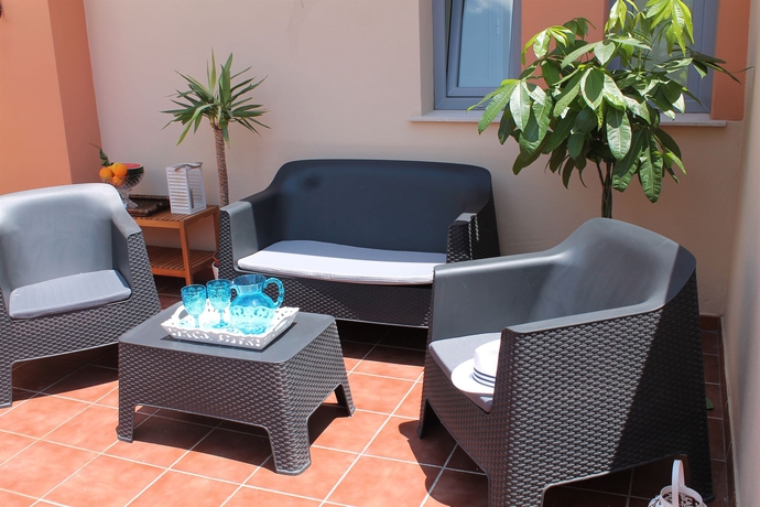 Imagen de los exteriores del Apartamentos Life Apartments Alameda Colon. Foto 10