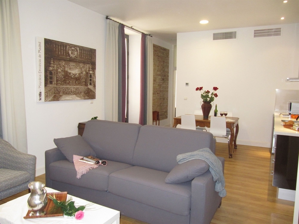 Imagen de los interiores del Apartamentos Life Apartments Alberto Lista. Foto 15