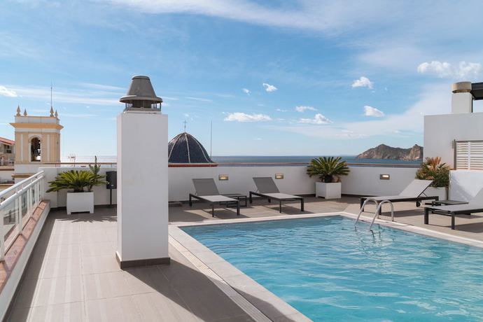 Imagen de la piscina del Apartamentos Limehome Alicante Avinguda de Jijona. Foto 10