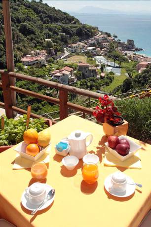 Imagen del bar/restaurante del Apartamentos Limoneto di Ercole. Foto 2