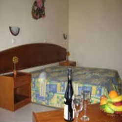 Imagen de la habitación del Apartamentos Liristis. Foto 3