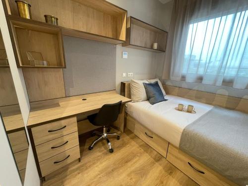 Imagen general del Apartamentos Livensa Living Studios Malaga Feria Hotel. Foto 9