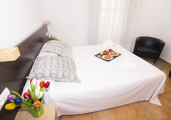 Imagen general del Apartamentos Living Valencia Edificio Merced. Foto 2