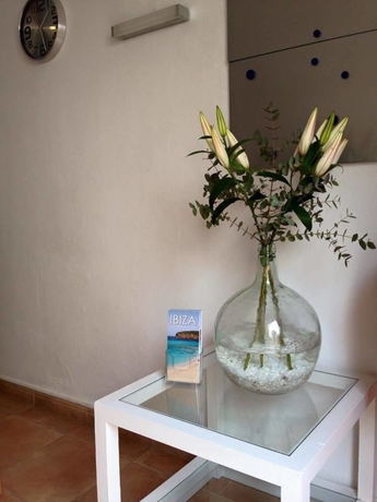 Imagen de los interiores del Apartamentos Llevant. Foto 10