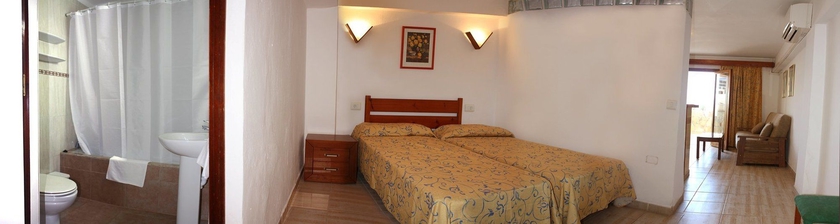 Imagen de la habitación del Apartamentos Llevant. Foto 4