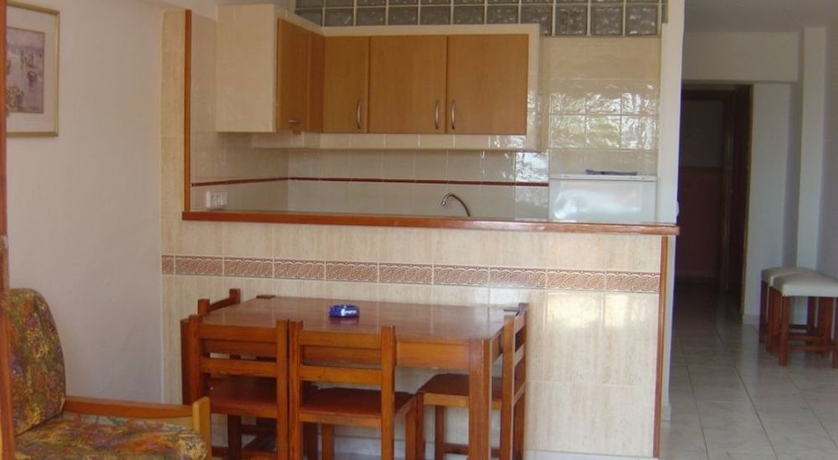 Imagen de la habitación del Apartamentos Llevant. Foto 5