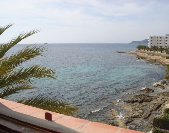 Imagen de los exteriores del Apartamentos Llevant, Figueretas. Foto 9