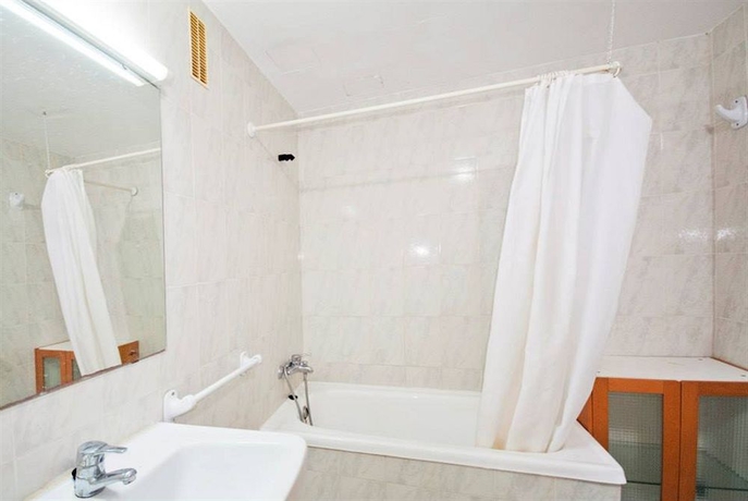 Imagen de la habitación del Apartamentos Llevant Puerto De Pollensa. Foto 2
