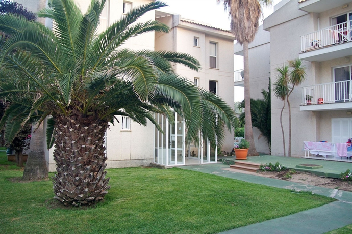 Imagen de los exteriores del Apartamentos Llevant Puerto De Pollensa. Foto 8