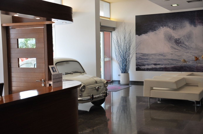 Imagen de los interiores del Apartamentos Llobet Ibiza. Foto 13