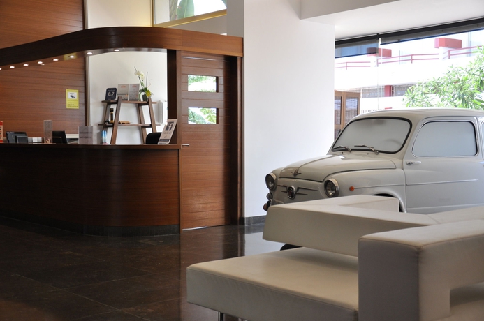 Imagen de los interiores del Apartamentos Llobet Ibiza. Foto 15