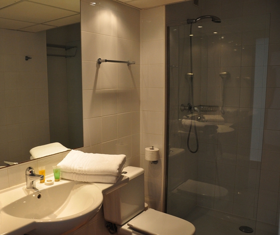 Imagen de la habitación del Apartamentos Llobet Ibiza. Foto 8