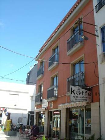 Imagen general del Apartamentos Lloveras. Foto 16