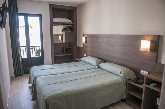 Imagen de la habitación del Apartamentos Loar Ferreries Aptos.. Foto 7