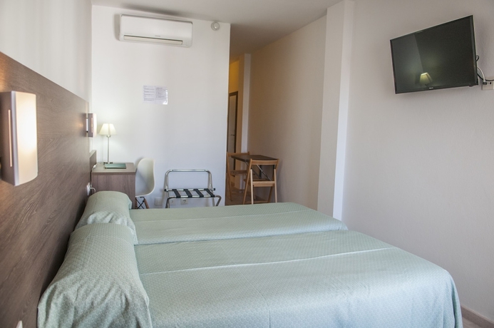 Imagen de la habitación del Apartamentos Loar Ferreries Aptos.. Foto 11