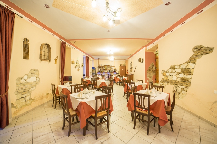 Imagen del bar/restaurante del Apartamentos Locanda Del Vecchio Borgo. Foto 4