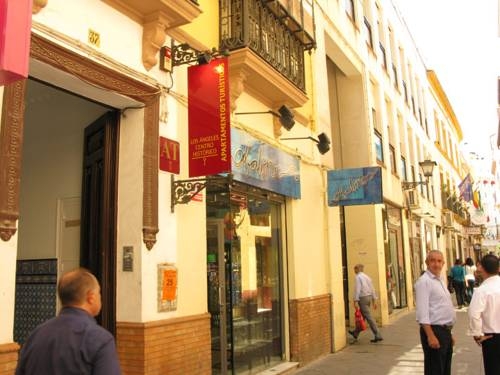 Imagen general del Apartamentos Los Ángeles, Sevilla. Foto 2