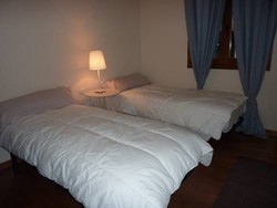 Imagen de la habitación del Apartamentos Los Altos de Escarrilla - tucasaenlospirineos. Foto 2