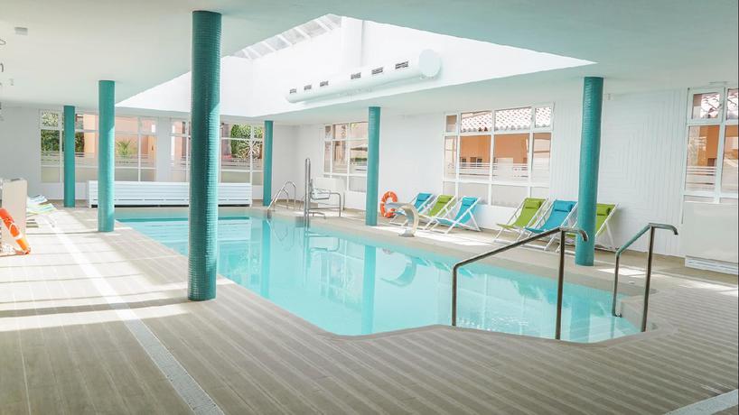 Imagen general del Apartamentos Los Amigos Beach Club. Foto 2