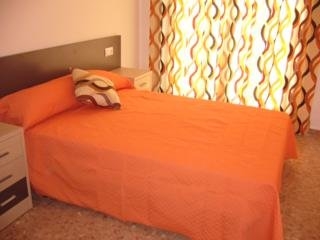 Imagen de la habitación del Apartamentos Los Azahares. Foto 2