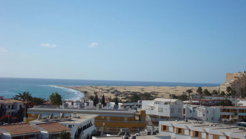 Imagen de los exteriores del Apartamentos Los Cactus, Playa del Inglés. Foto 8