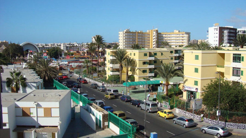 Imagen de los exteriores del Apartamentos Los Cactus, Playa del Inglés. Foto 10