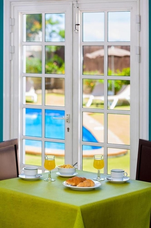 Imagen del bar/restaurante del Apartamentos Los Dragos del Norte. Foto 4