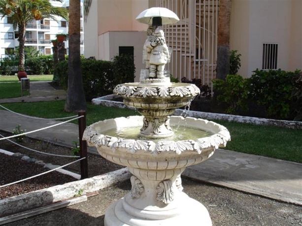 Imagen general del Apartamentos Los Ficus. Foto 8