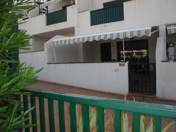 Imagen de los exteriores del Apartamentos Los Geranios, Costa del Silencio - Las Galletas. Foto 8