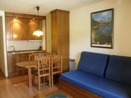 Imagen de los interiores del Apartamentos Los Lagos, Benasque. Foto 12