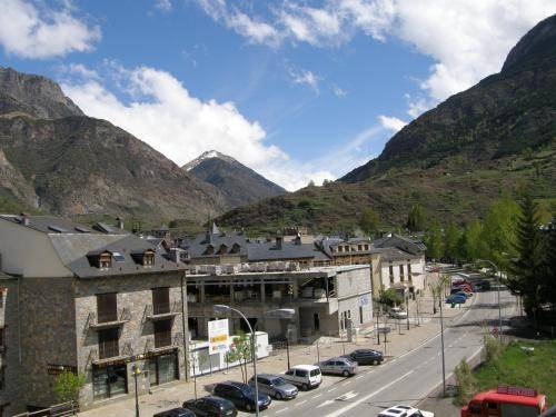 Imagen de los exteriores del Apartamentos Los Lagos, Benasque. Foto 9