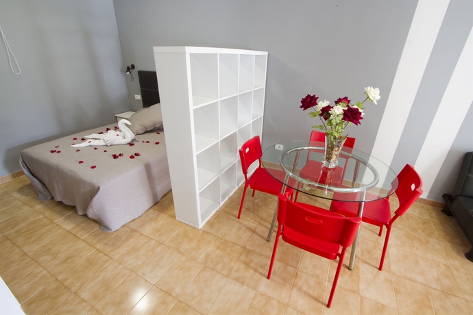 Imagen de la habitación del Apartamentos Los Rosales, Playa Cancajos. Foto 5