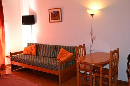 Imagen de la habitación del Apartamentos Los Tarajales. Foto 8