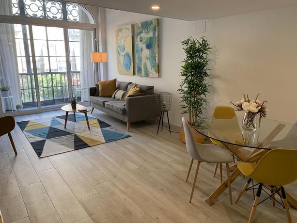 Imagen de los interiores del Apartamentos Lovely Duplex. Foto 11