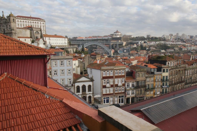 Imagen general del Apartamentos Low Cost Tourist Apts Palácio Da Bolsa. Foto 12