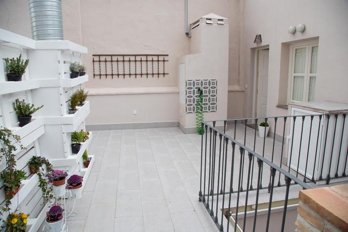 Imagen de los interiores del Apartamentos Luna Suites Palacio Almagra. Foto 14