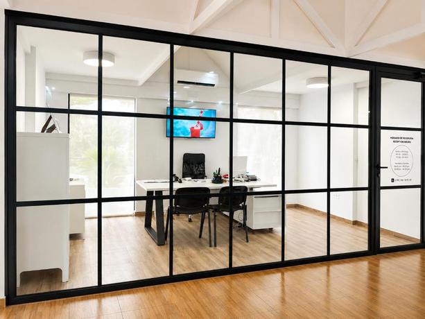 Imagen de los interiores del Apartamentos Luxmar By MC. Foto 8