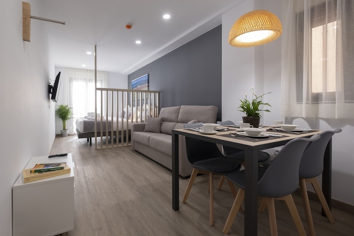 Imagen de la habitación del Apartamentos Luxor Torre del Clavero. Foto 4