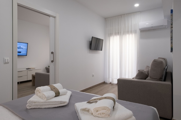 Imagen de la habitación del Apartamentos Luxor Torre del Clavero. Foto 16