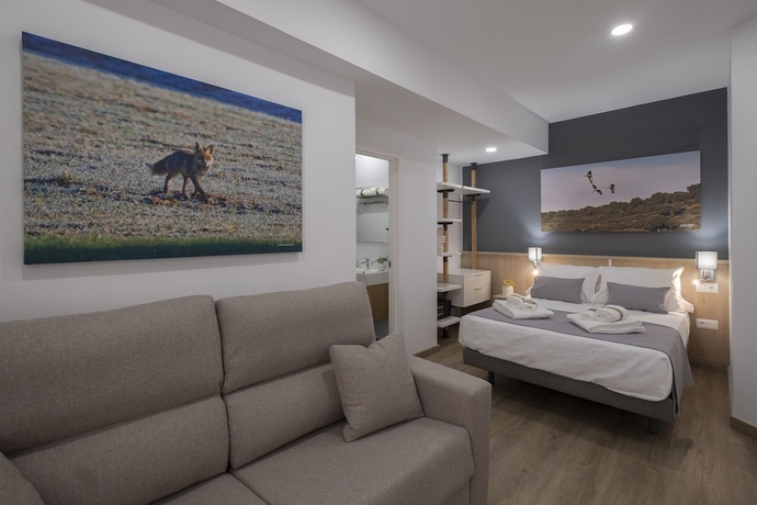 Imagen de la habitación del Apartamentos Luxor Torre del Clavero. Foto 17