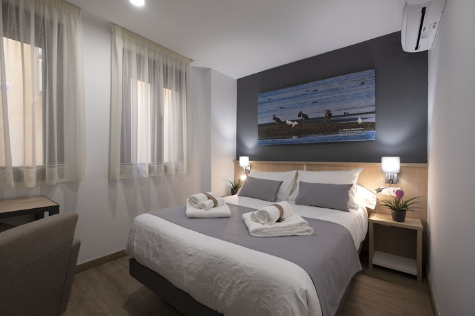 Imagen de la habitación del Apartamentos Luxor Torre del Clavero. Foto 18