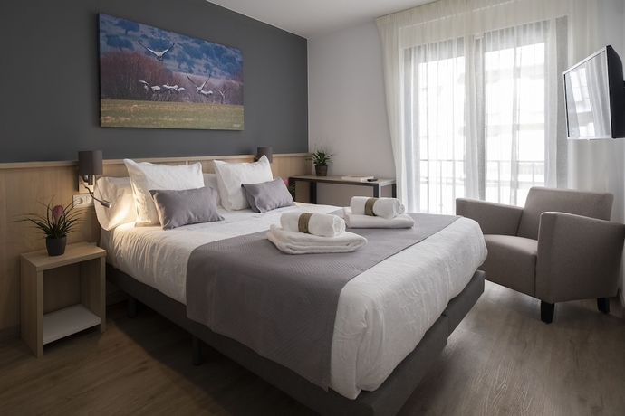 Imagen de la habitación del Apartamentos Luxor Torre del Clavero. Foto 19