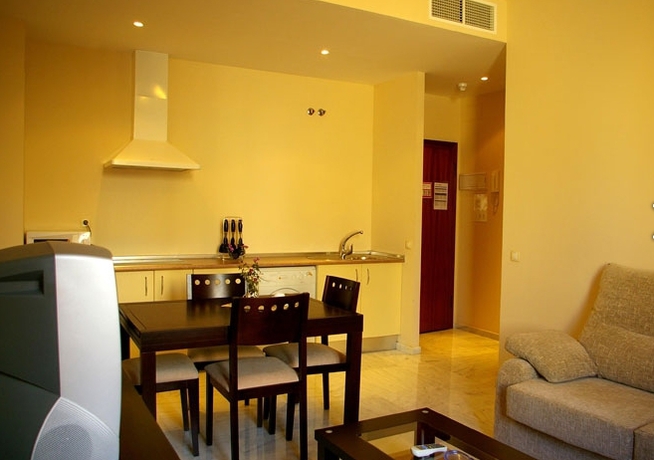 Imagen general del Apartamentos Luxsevilla Palacio. Foto 11