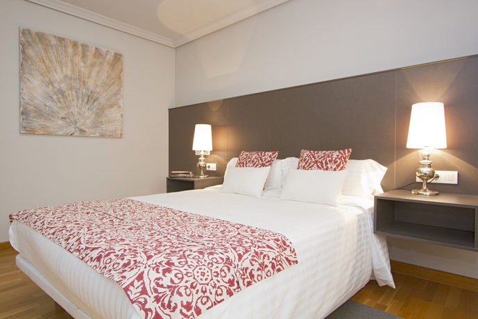 Imagen de la habitación del Apartamentos Luxury Marabo Suites. Foto 3