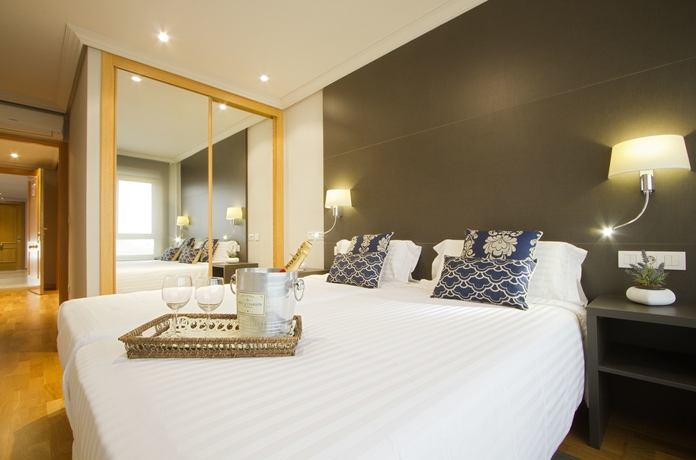 Imagen de la habitación del Apartamentos Luxury Marabo Suites. Foto 15